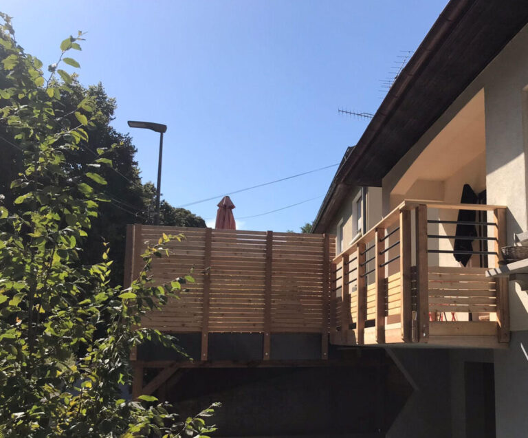 Terrasse en Bois suspendue